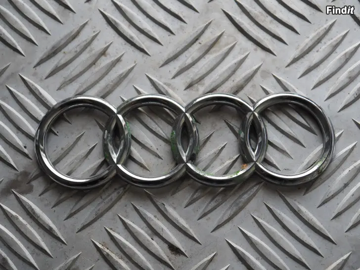 Myydään Audi 1980s Emblem Badge Front