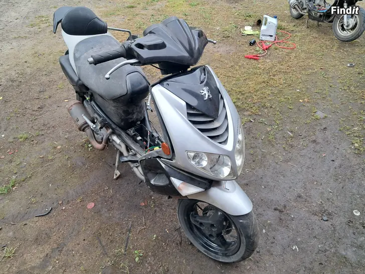 Myydään Peugeot Speedfight 2