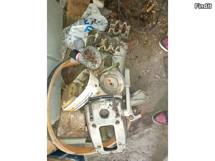 Myydään Johnson 4hp varaosakasa