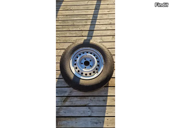 Säljes Husvagns däck