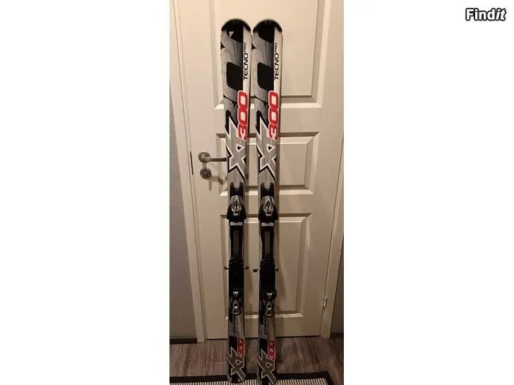 Myydään Laskettelusukset, sauvat ja monot