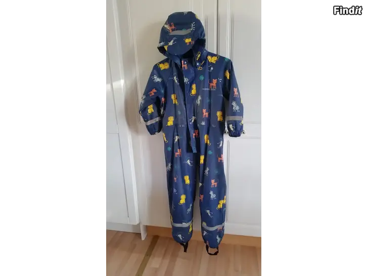 Myydään Nordbjörn Sadehaalari fleecevuorella Viidakon eläimet koko116 -hinta 12e