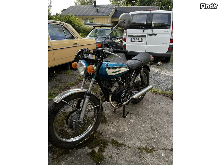 Köpes Yamaha RD 125 delar sökes