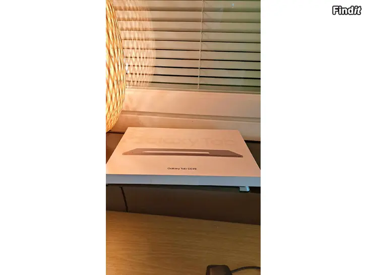 Säljes Splitterny Samsung Galaxytab S10FE säljes obehövd