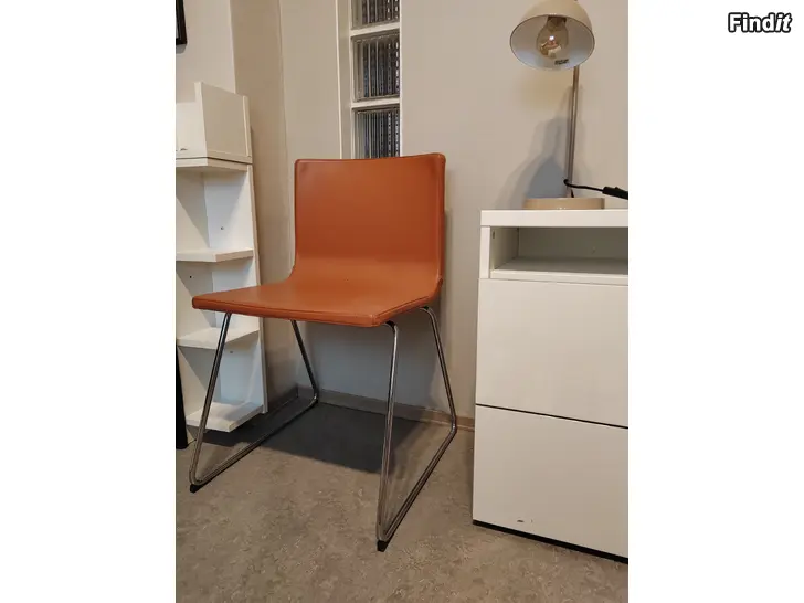 Säljes Moderna matbordsstolar