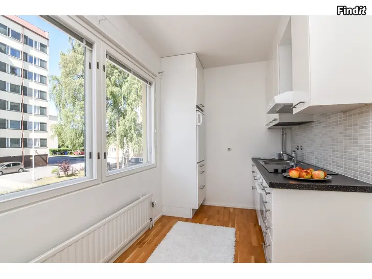 Uthyres Uthyres etta