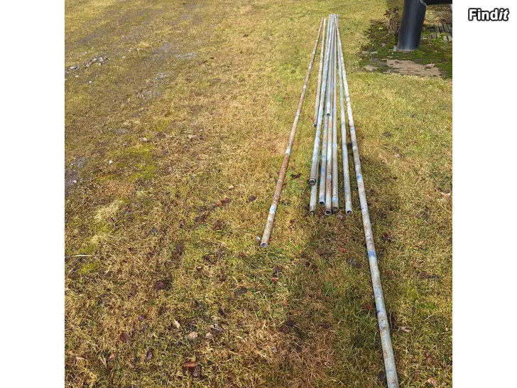 Säljes gamla sinkade rör mm