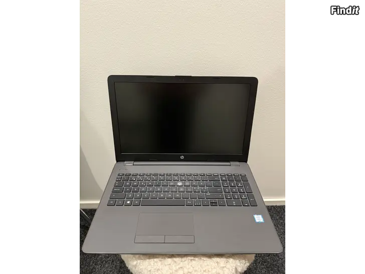 Myydään HP 250 G6 Notebook PC + Laturi tulee mukaan