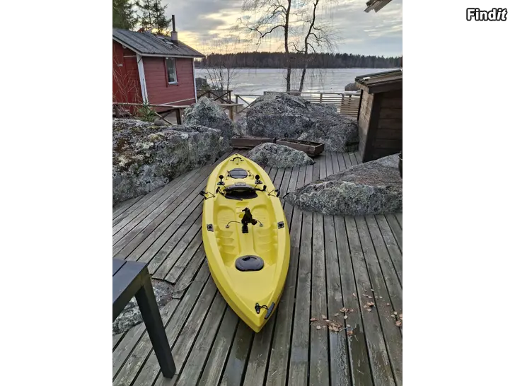 Myydään Kalastuskajakki/ Fiskekajak