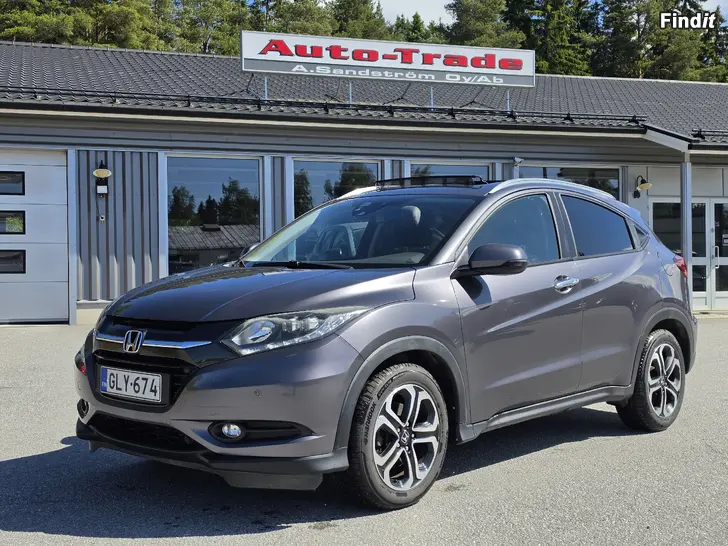 Säljes HONDA HR-V Executive 1.5 Aut. 166tkm-16 nyserv Säljes HONDA HR-V Executive 1.5 Aut. 166tkm-16 nyserv