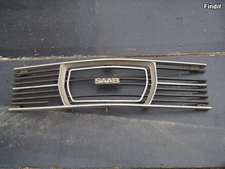 Säljes Saab 99 71-73 etusäleikkö 8331399 8311391 8215865 8601064