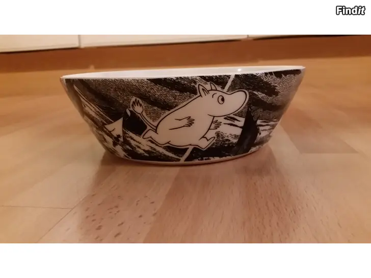 Myydään Muumi tarjoilukulho Seikkailu 2.5L hinta 40e