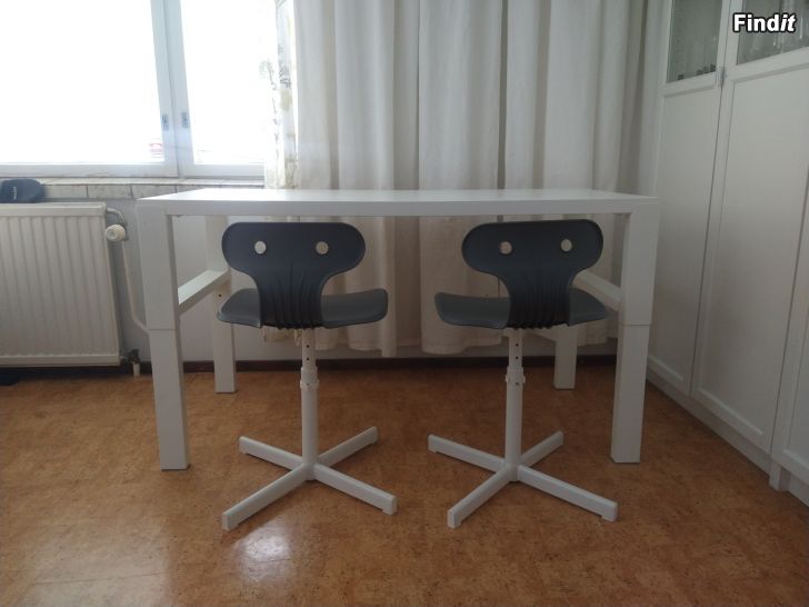 Säljes Ikea, säädettävä lasten työpöytä/ Koulupöytä