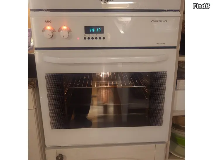 Säljes AEG Competence 5210B-W integroitava uuni - siisti ja toimii