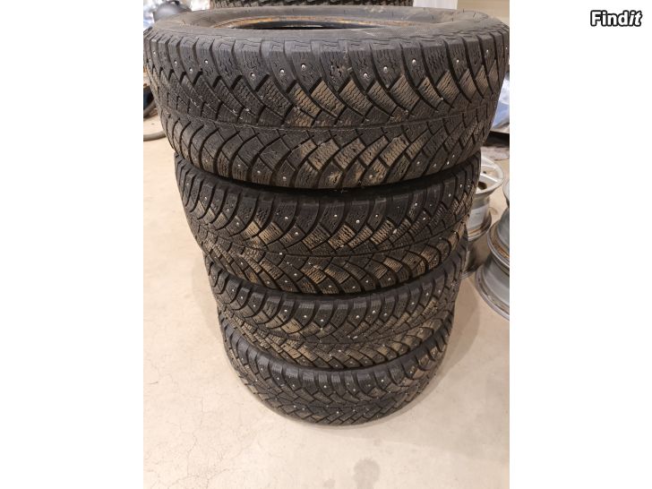 Säljes Vinterdäck 215/60R16 BF Goodrich