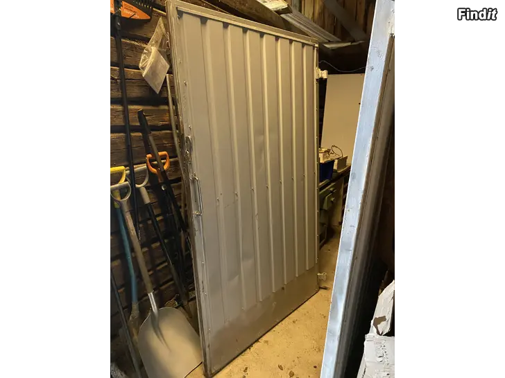 Myydään Garagedörr