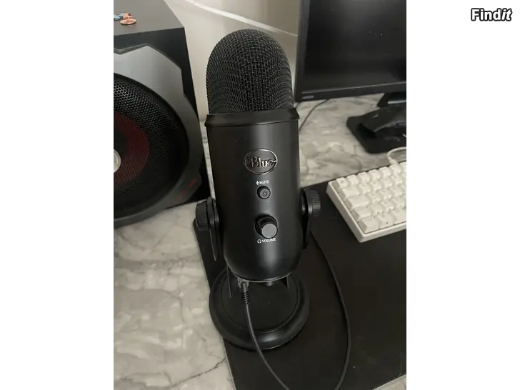 Säljes Blue yeti mikrofon + boom arm