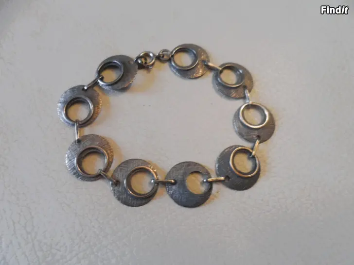 Säljes Hopeinen rannekoru 1970-luvulta