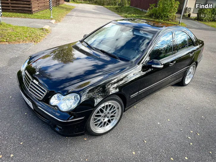 Myydään Mercedes C 180