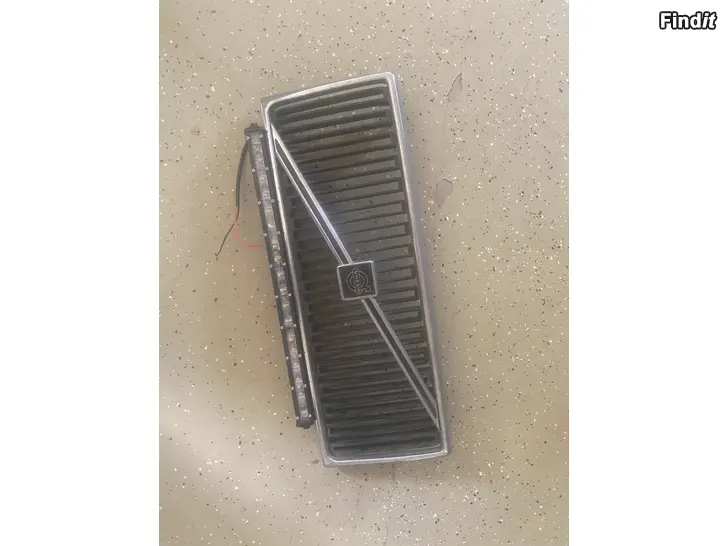 Myydään Volvo 740 grill+ledbar