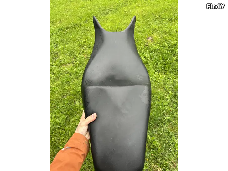 Säljes Sadel Honda cb600f