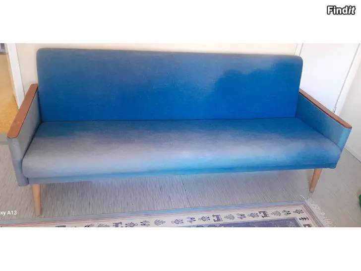 Myydään Bäddsoffa vacker retro,enkel att flytta