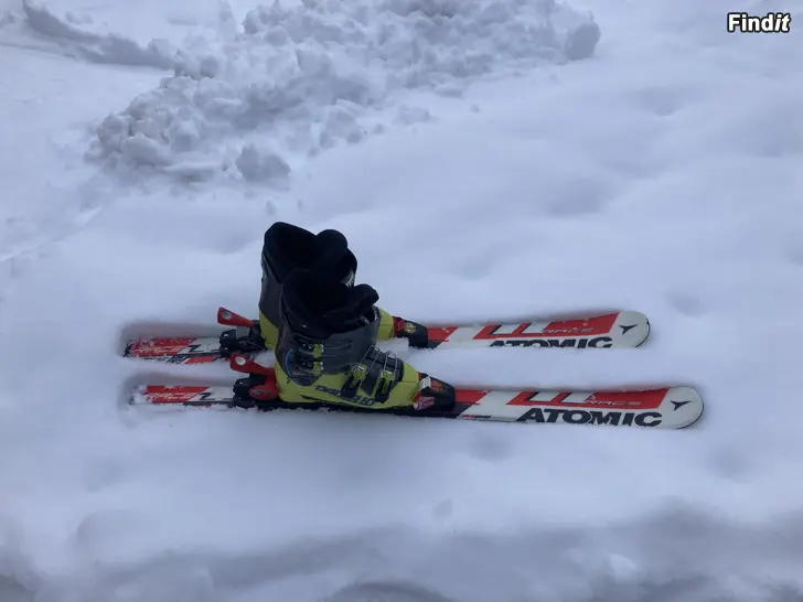 Säljes Slalomskidor