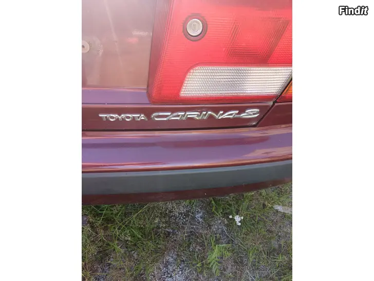 Säljes Toyota Carina