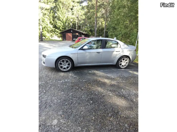 Säljes Jättesngg ALFA ROMEO 159 2.2-06