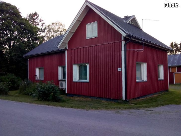 Säljes Charmigt hus med generös tomt i Lappfjärd