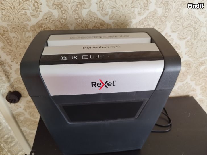 Säljes Rexel Momentum X312 dokumentförstörare/paperisilppuri