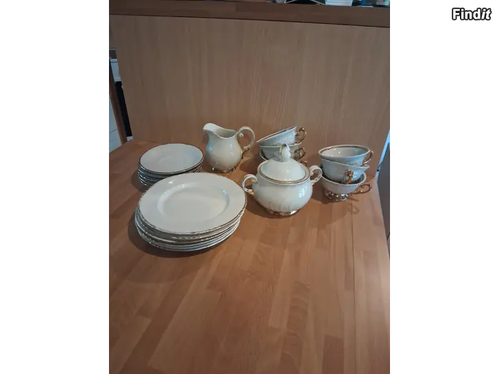 Myydään Arabia kultakoriste kaffeservis