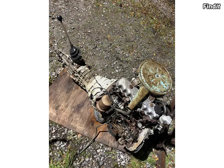 Säljes c190 motor och växellåda