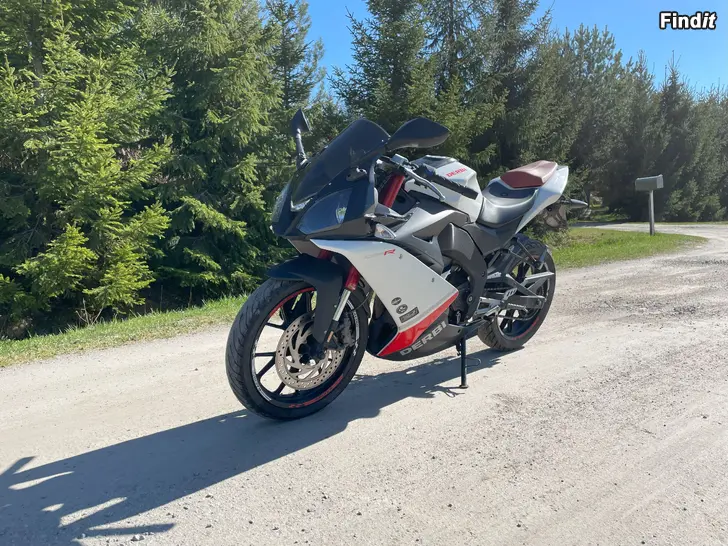 Säljes Derbi GPR 125 Racing