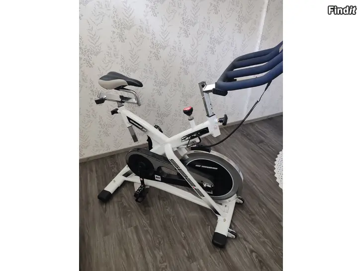 Myydään Spinning pyörä