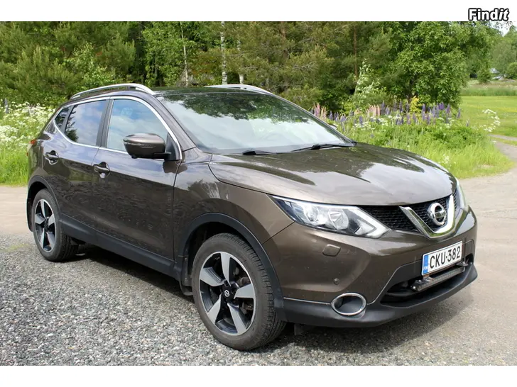 Myydään Siisti, vähän ajettu, merkkiliikkeessä huollettu, loistavalla varustuksella Nissan Qashqai 1.2 DIG-T
