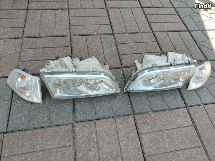 Myydään Volvo S40 ja V40, umpiot, vilkut 1996-2004