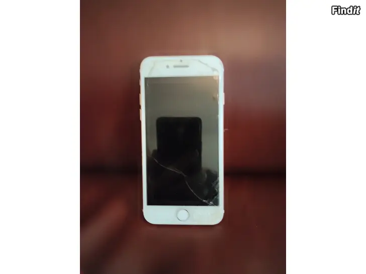 Myydään iPhone 7