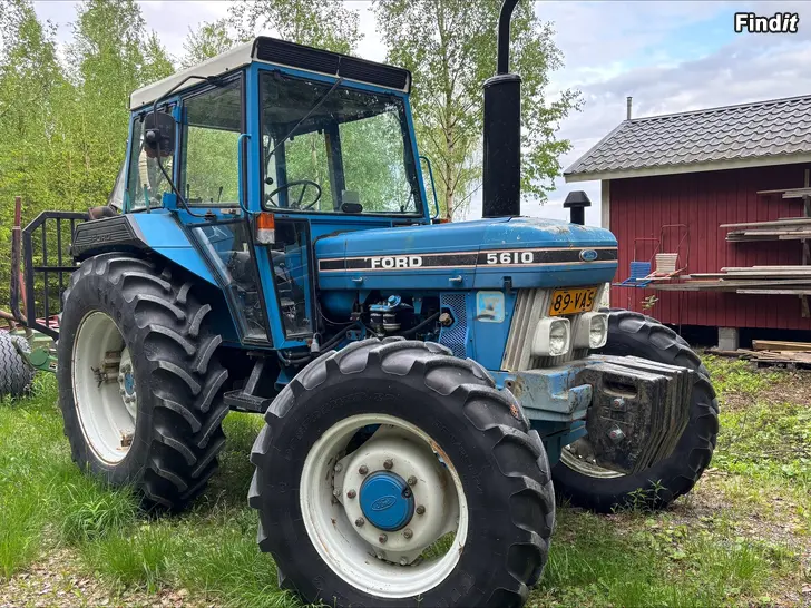 Säljes Traktor o skogskärra