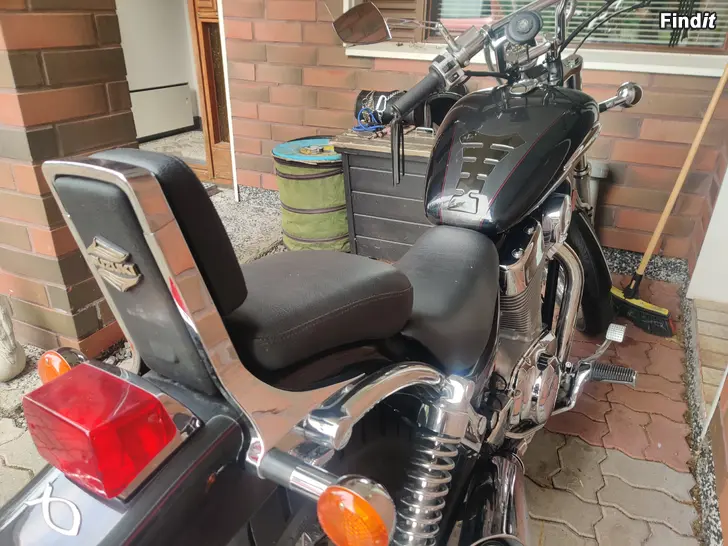Myydään Suzuki Intruder 1400