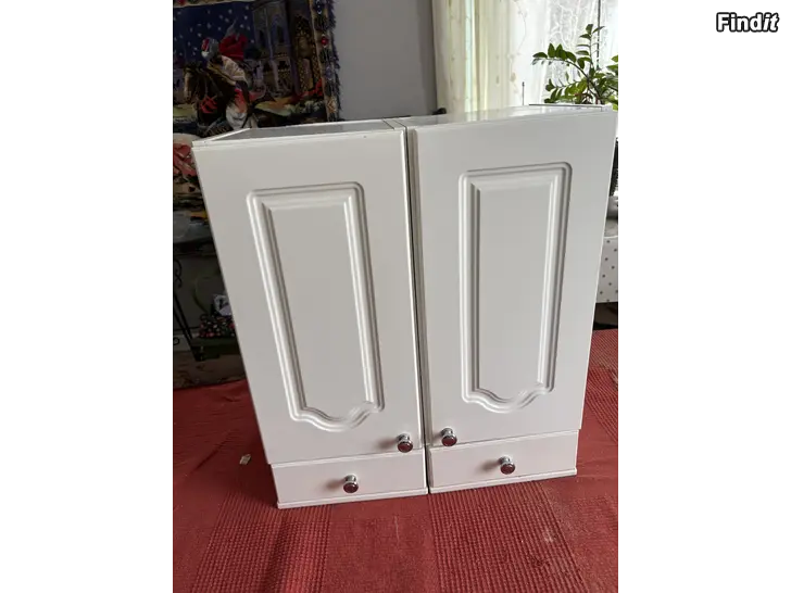 Säljes Badrumsskåp