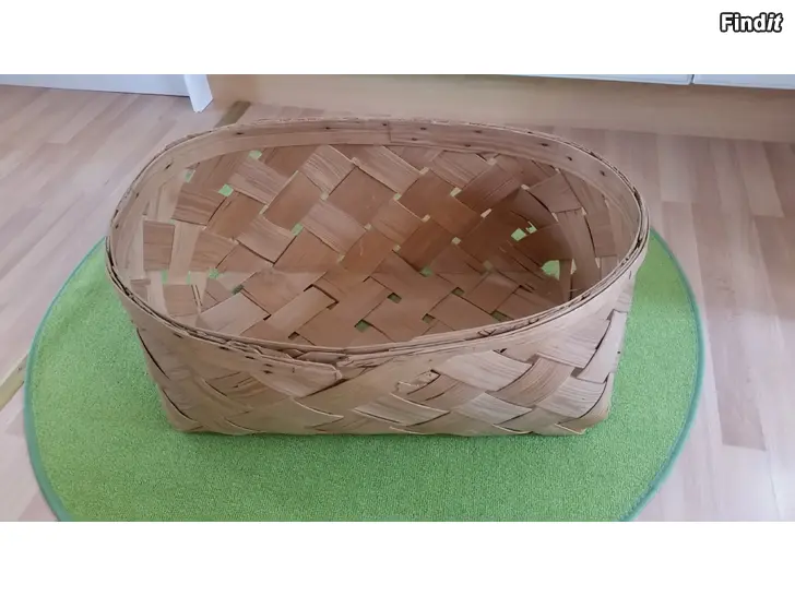 Myydään pärekori 60x43x26cm  -hinta 10e