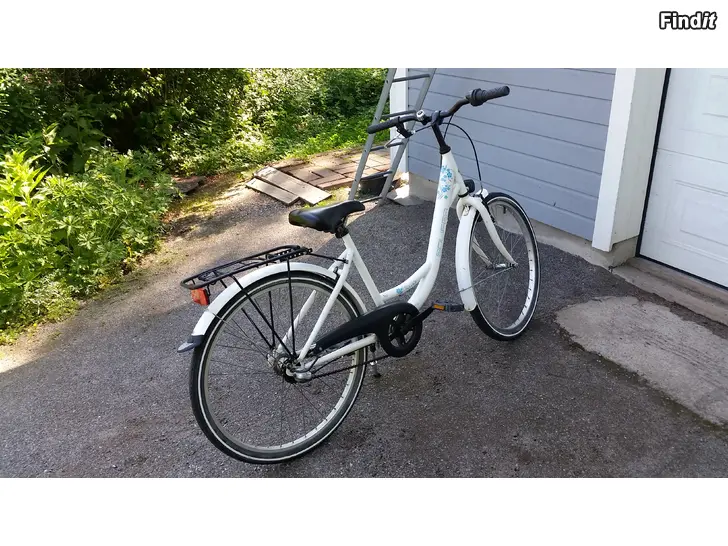 Myydään Solifer Flower 24tum Shimano Nexus 3-vaihteinen tyttöjen pyörä 90e