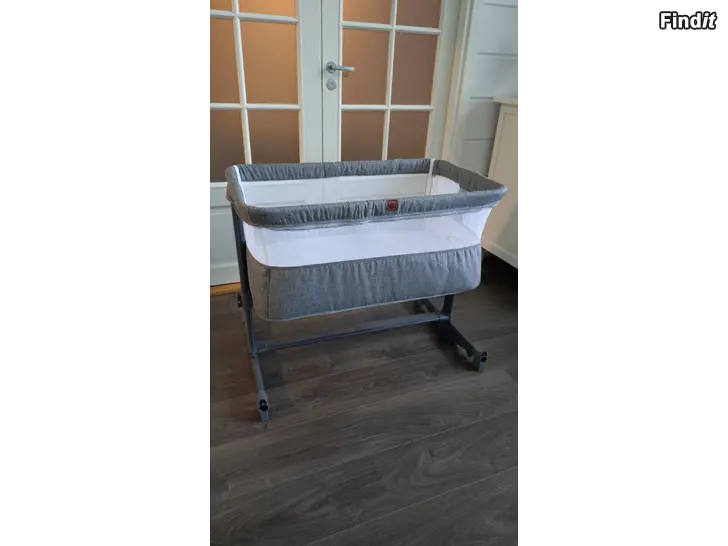 Säljes Bedside crib