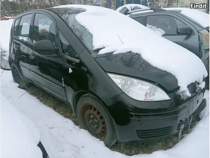 Myydään Mitsubishi Colt 2006 varaosina
