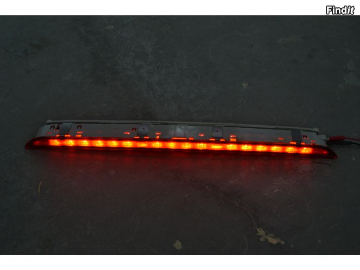 Myydään Audi A4 08-16 Brake Light High Level 8K9945097