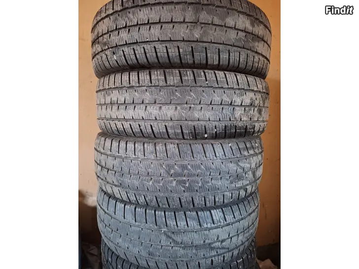 Myydään Kesärenkaat matkailuautoon/ pakuun