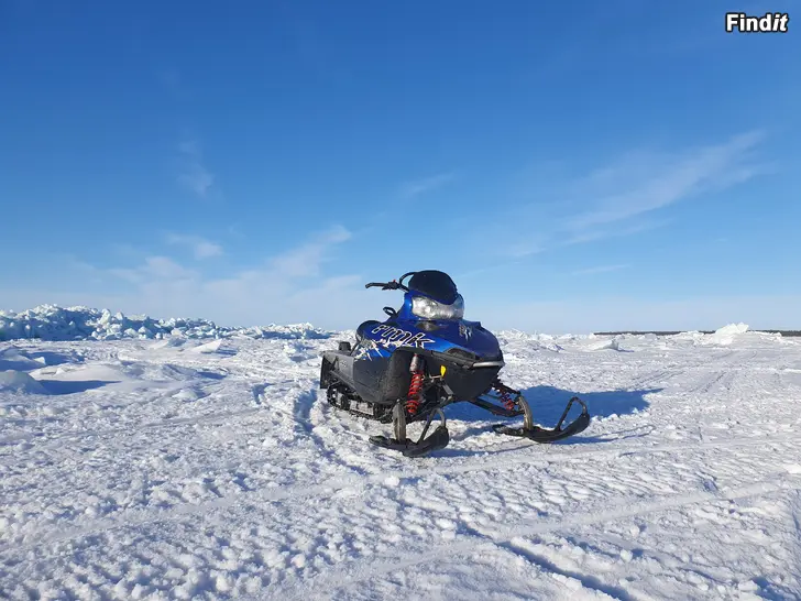 Säljes Polaris 600 RMK 144 snöskoter