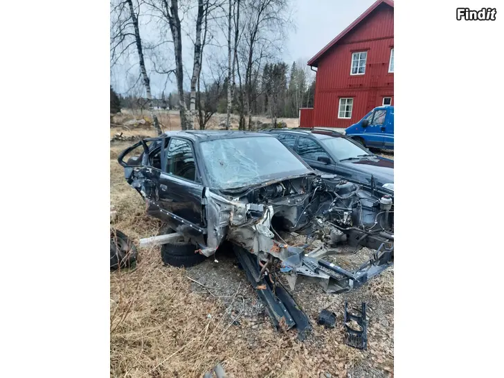 Säljes Reservdelsbil E34
