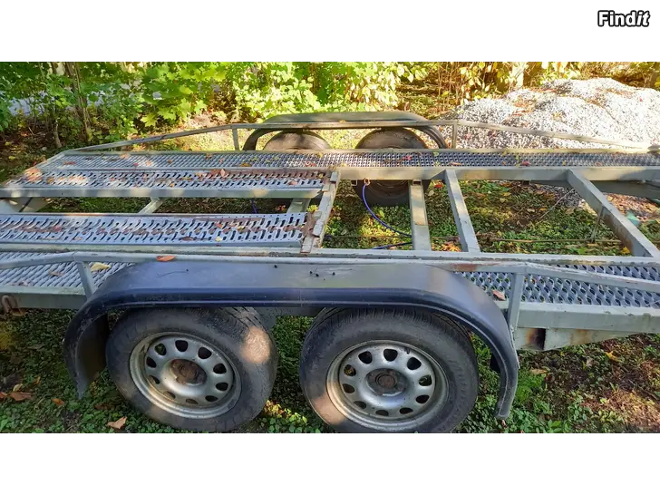 Myydään Autotraileri